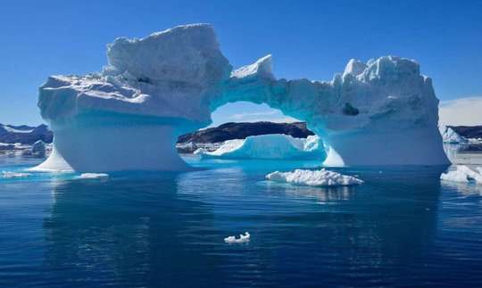 تصاویری از کوهای یخی 