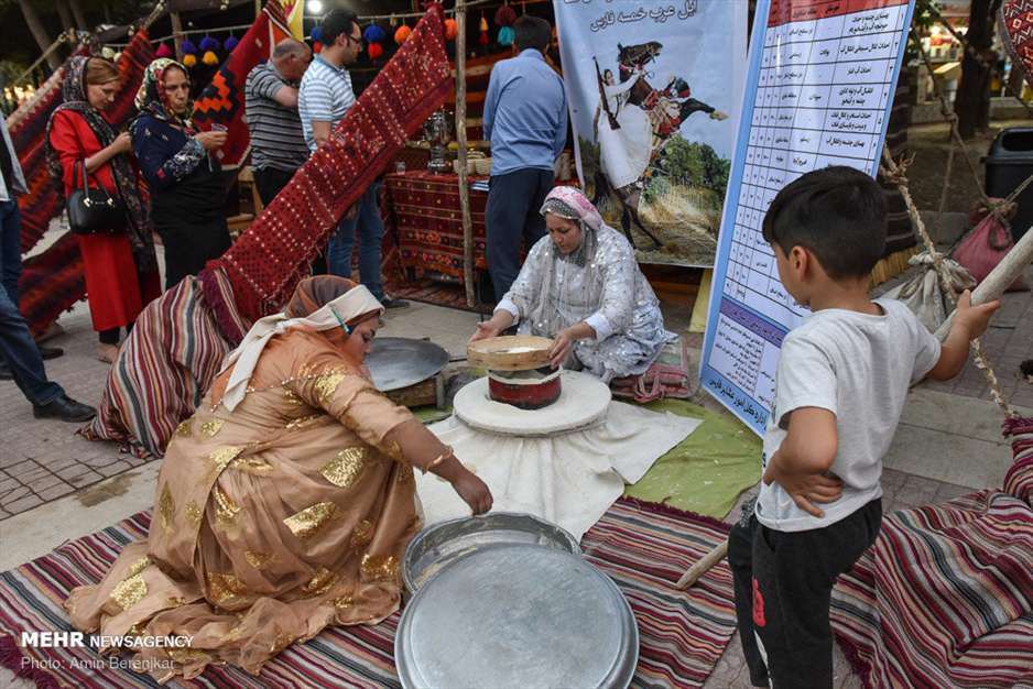 نمایشگاه توانمندی‌های روستاییان و عشایر استان فارس