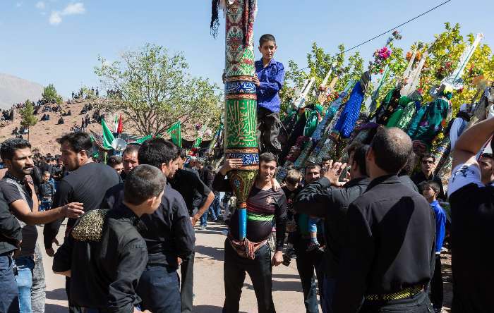 آیین «عَلَم خبری» در روستای خرو سفلی