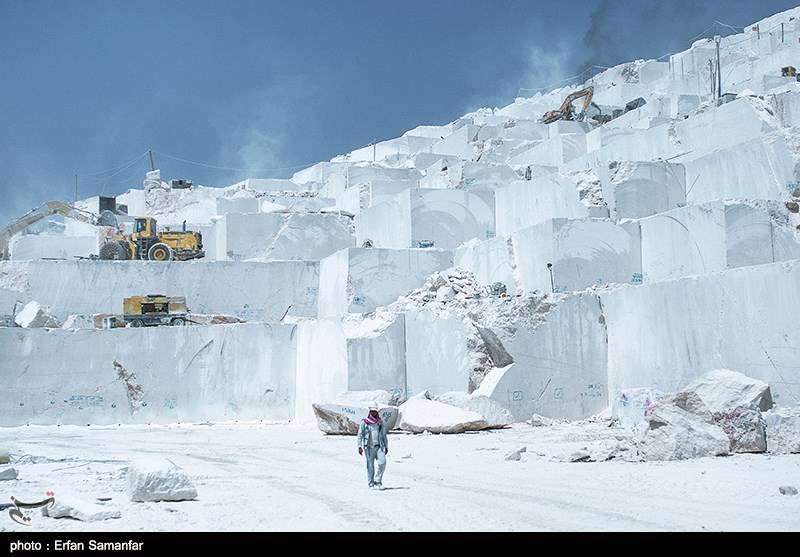 معدن سنگ مرمریت نی ریز 