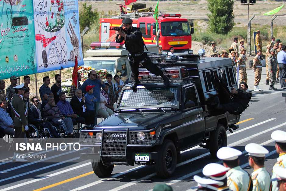 مراسم رژه نیروهای مسلح