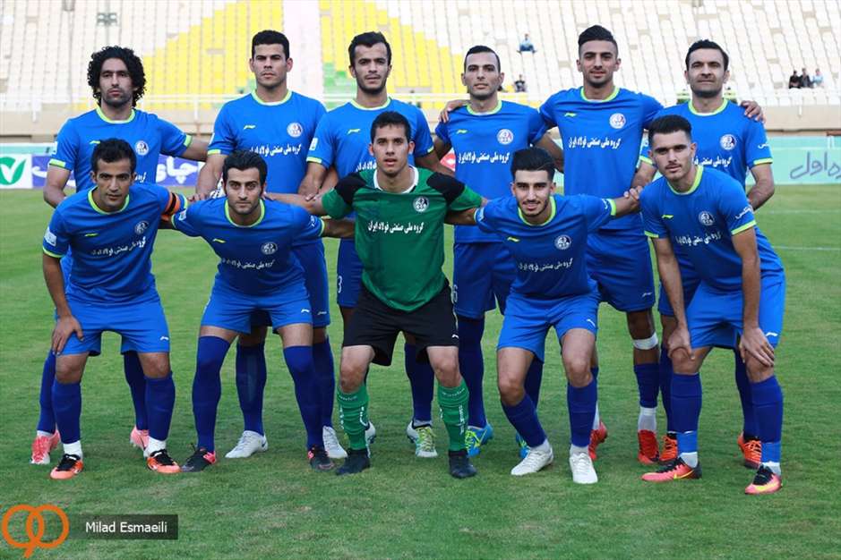 بازی فوتبال استقلال خوزستان و پارس جنوبی جم