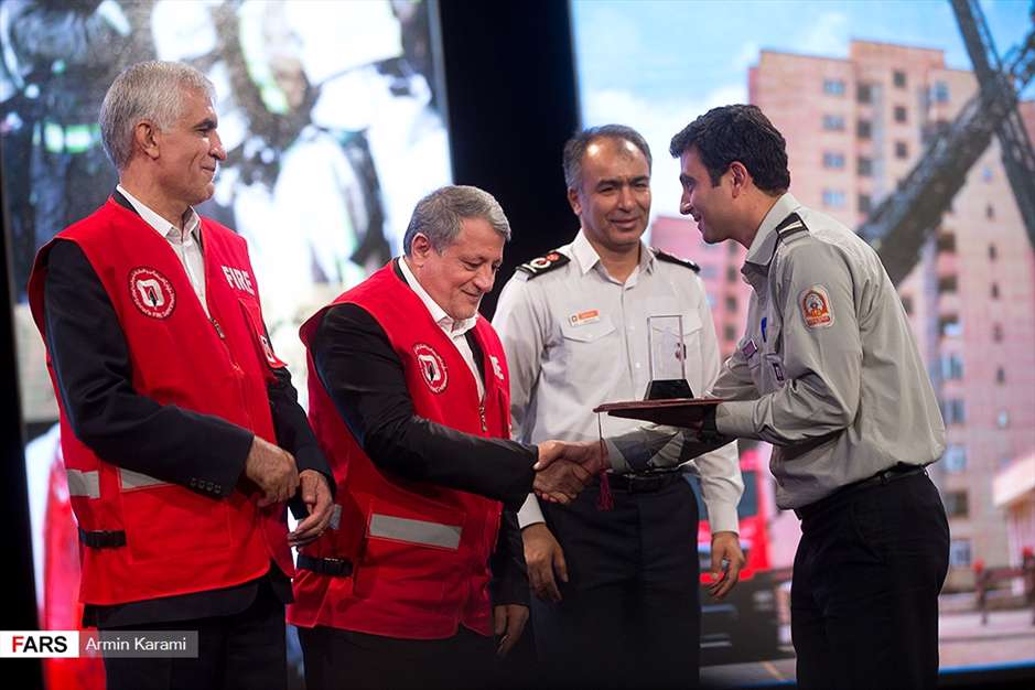 رونمایی از تجهیزات جدید آتش‌ نشانی