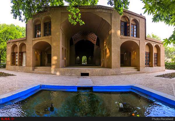 برای نخستین بار طرح مطالعات فضای سبز باغ جهانی پهلوانپور مهریز تهیه شد برای نخستین بار طرح مطالعات فضای سبز باغ جهانی پهلوانپور مهریز تهیه شد