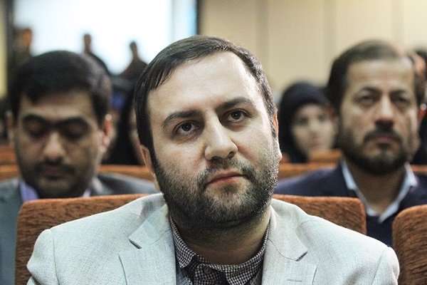 معرفی«وزرای خسته»به مجلس، هزینههای زیادی را به دولت تحمیل میکند معرفی«وزرای خسته»به مجلس، هزینههای زیادی را به دولت تحمیل میکند