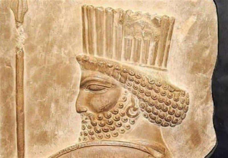 سردیس ۲۵۰۰ ساله هخامنشی در موزه ملی ایران رونمایی شد سردیس ۲۵۰۰ ساله هخامنشی در موزه ملی ایران رونمایی شد
