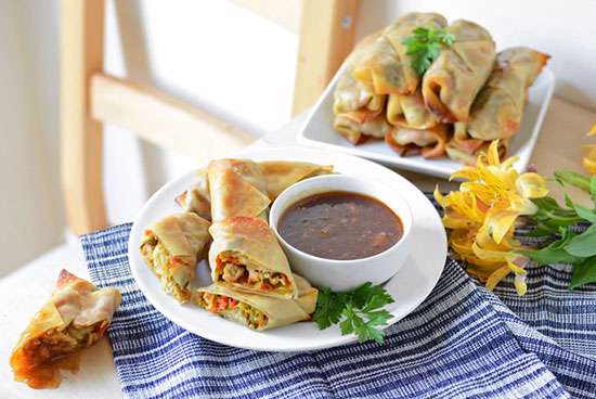 بورک مرغ با خمیر یوفکا