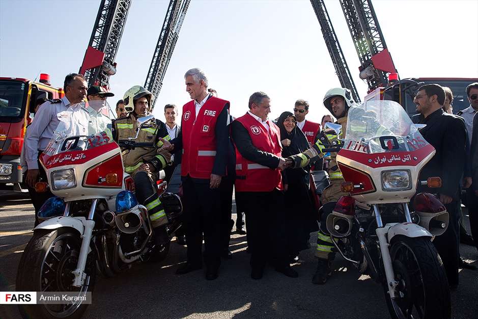 رونمایی از تجهیزات جدید آتش‌ نشانی