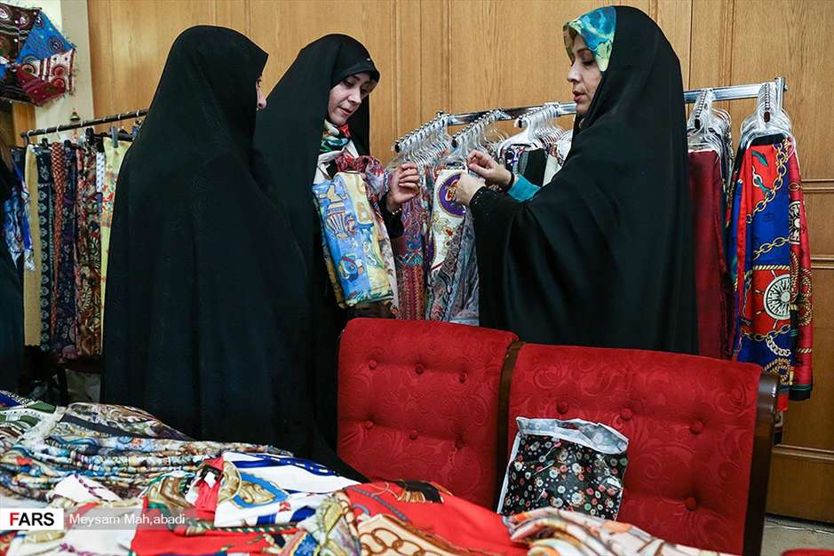 جشنواره غذا و صنایع دستی همسران دیپلمات‎ها