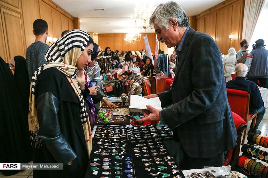 جشنواره غذا و صنایع دستی همسران دیپلمات‎ها