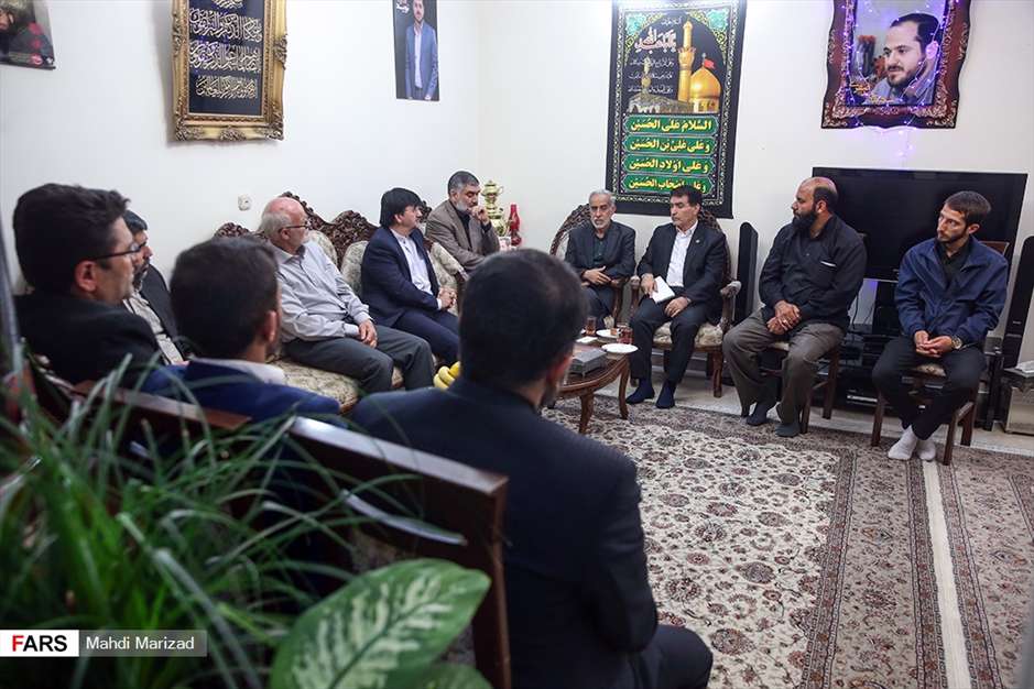 دیدار با خانواده مدافع حرم شهید نوید صفری