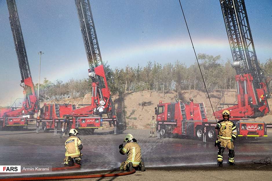 رونمایی از تجهیزات جدید آتش‌ نشانی