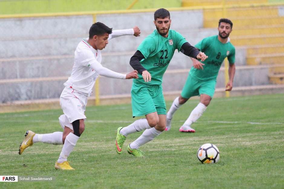 گزارش تصویری از فوتبال درون تیمی امیدها زیر نظر کرانچار