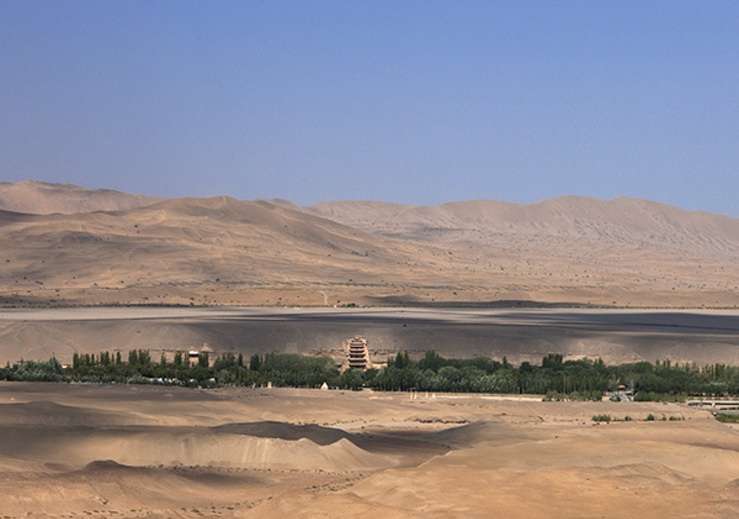 غار‌ شگفت انگیز چند صد ساله در چین 