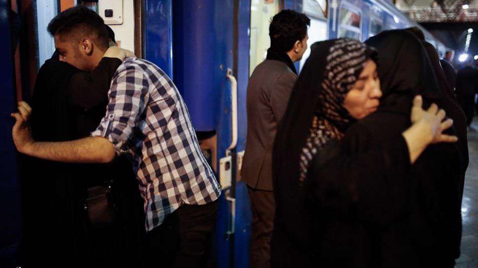  اعزام اولین گروه زائرین اربعین از راه آهن تهران 