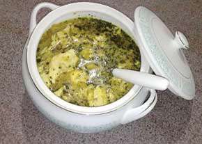 آشنایی با روش تهیهی اشکنه ماست و تخم مرغ آشنایی با روش تهیهی اشکنه ماست و تخم مرغ