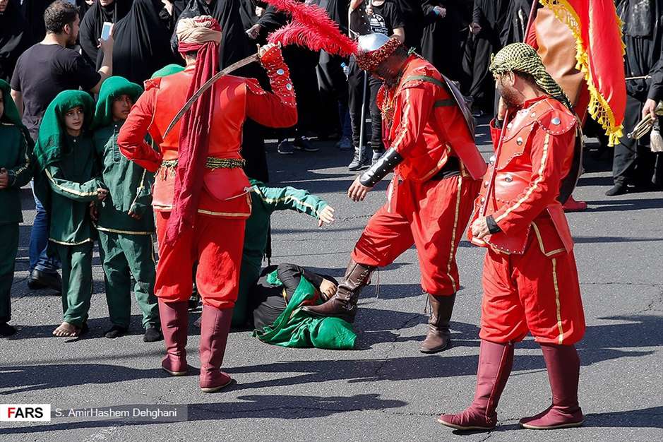 کاروان نمادین اسرای کربلا