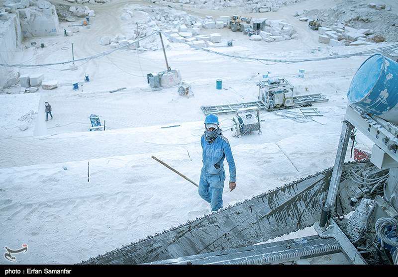 معدن سنگ مرمریت نی ریز 