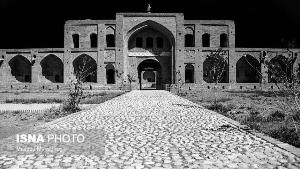  «میاندشت» بزرگترین کاروانسرای جاده ابریشم 