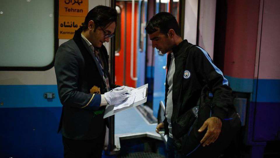  اعزام اولین گروه زائرین اربعین از راه آهن تهران 