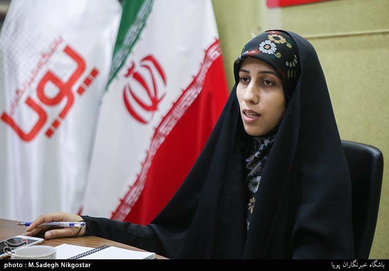 عرفانیان: با "مربعهای قرمز" زندگی کردم عرفانیان: با "مربعهای قرمز" زندگی کردم