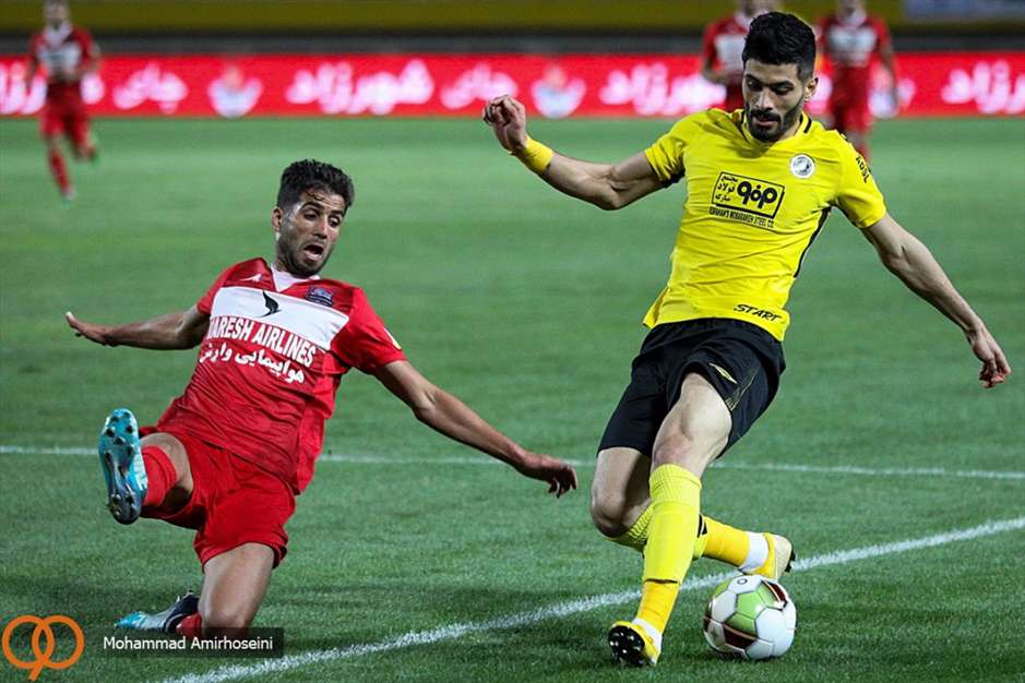  بازی فوتبال سپاهان و نساجی مازندران