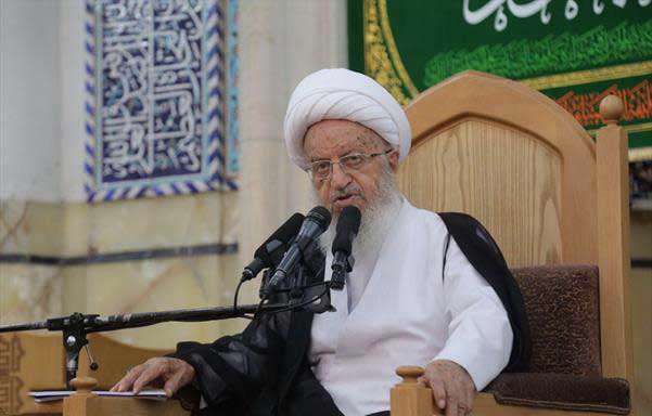 تحریم کنندگان عاشورا و عزاداری، انسان های احمقی هستند؛ خوشبختانه دشمنان نادانی داریم تحریم کنندگان عاشورا و عزاداری، انسان های احمقی هستند؛ خوشبختانه دشمنان نادانی داریم