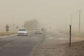 طوفان، گرد و غبار و کاهش دید در زابل