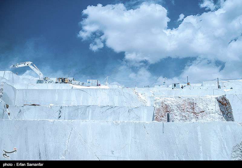 معدن سنگ مرمریت نی ریز 