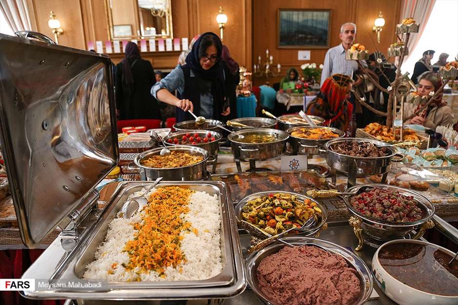جشنواره غذا و صنایع دستی همسران دیپلمات‎ها