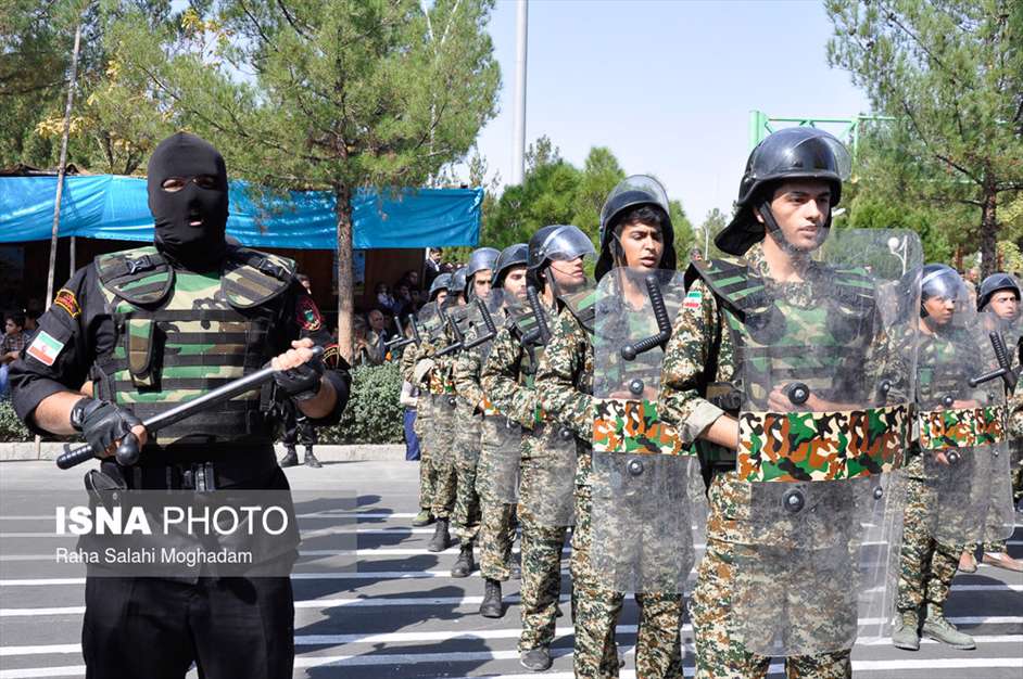 مراسم رژه نیروهای مسلح