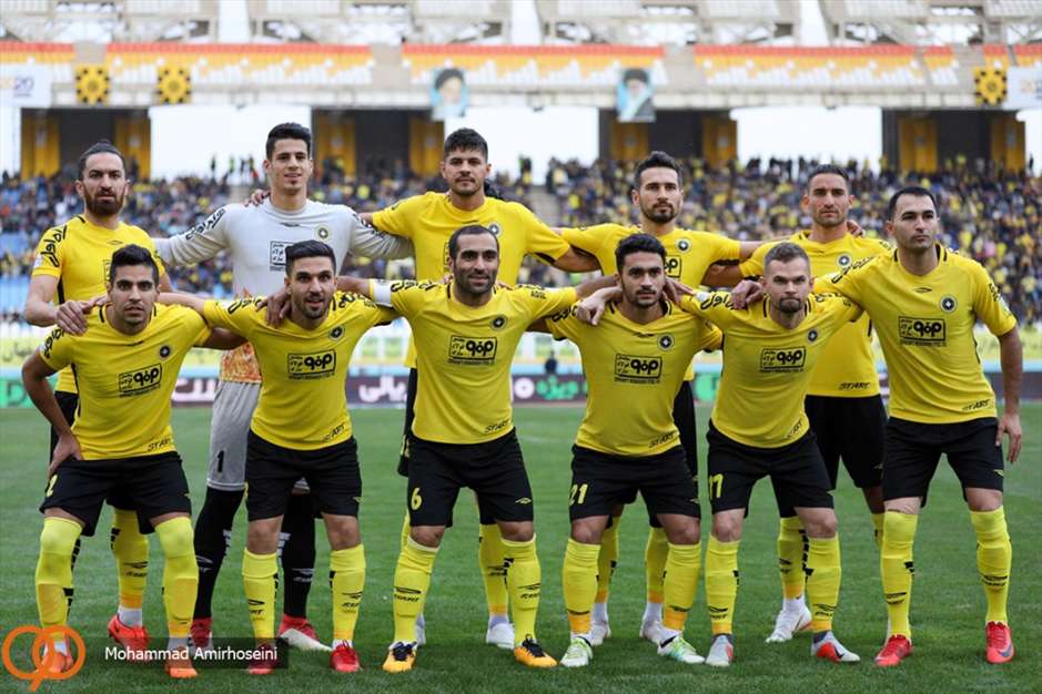  بازی فوتبال سپاهان و نساجی مازندران