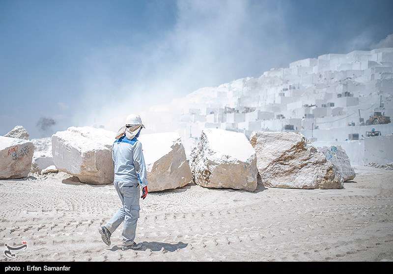 معدن سنگ مرمریت نی ریز 