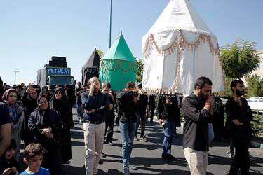 کاروان نمادین اسرای کربلا