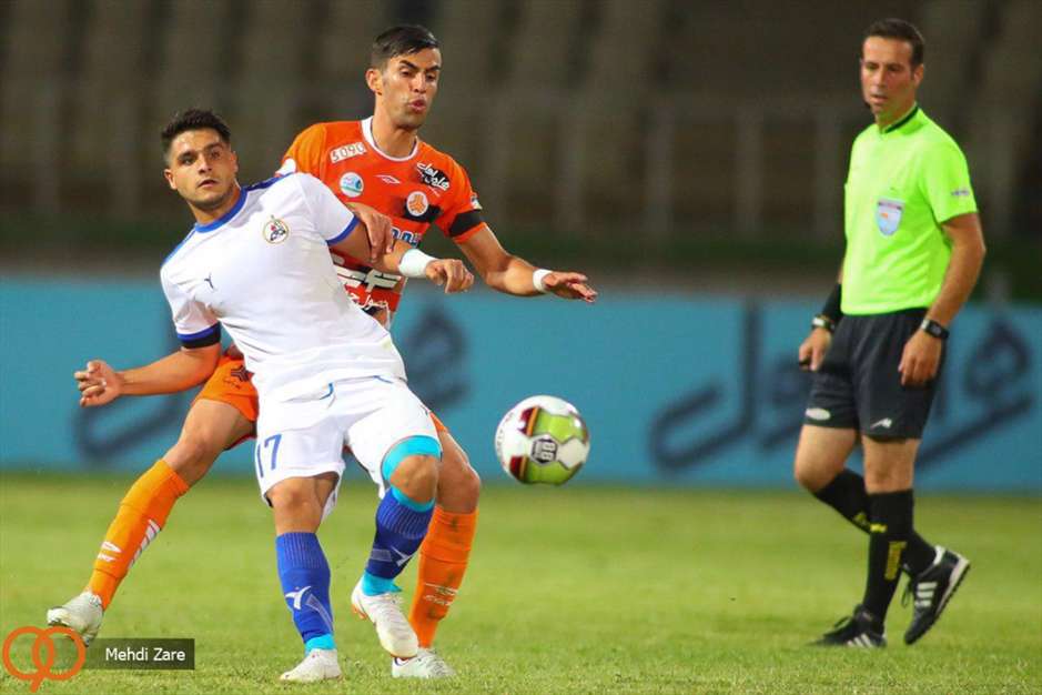 فوتبال سایپا و نفت مسجد سلیمان