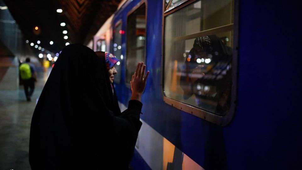  اعزام اولین گروه زائرین اربعین از راه آهن تهران 