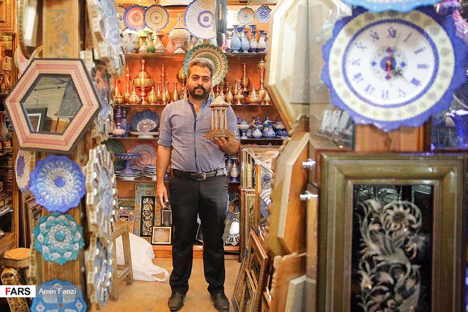 زندگی در جوار امامِ غزل