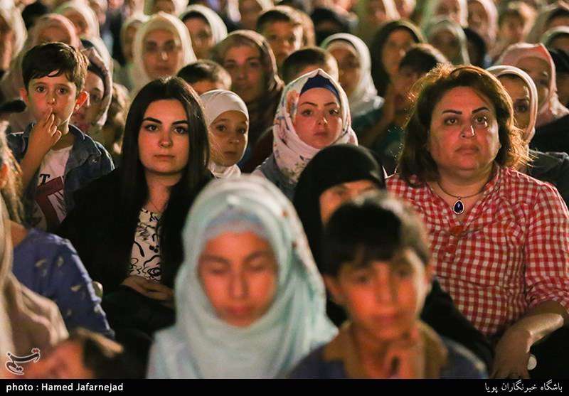 نمایش (خورشید از حلب طلوع می‌کند) 