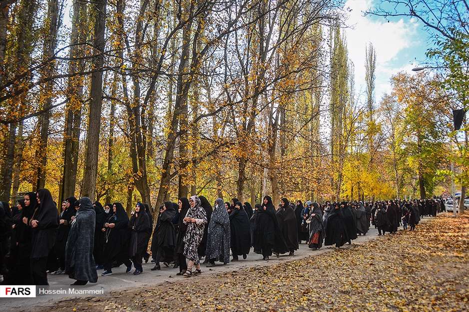 کاروان پیاده زائران مشهد مقدس