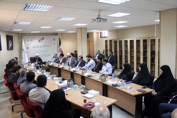 دیدار صمیمانه حجت الاسلام قمی با مدیران تبیان