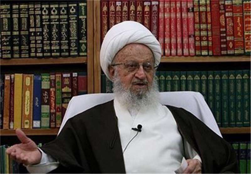 درخواست آیتالله مکارمشیرازی از رئیسکل بانک مرکزی درخواست آیتالله مکارمشیرازی از رئیسکل بانک مرکزی
