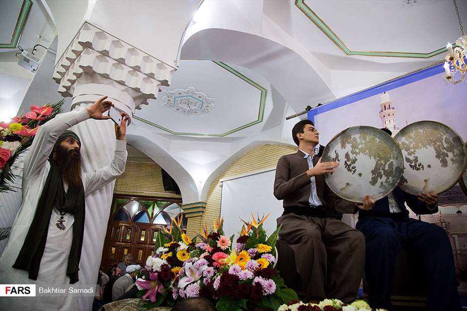 مراسم مولودی خوانی در سنندج