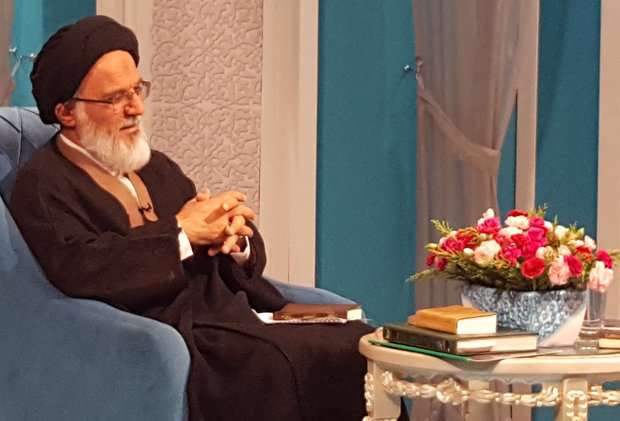 هشت ذکر و هشت مقام در زیارت امام رضا(ع) هشت ذکر و هشت مقام در زیارت امام رضا(ع)