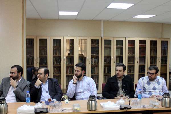 دیدار صمیمانه حجت الاسلام قمی با مدیران تبیان