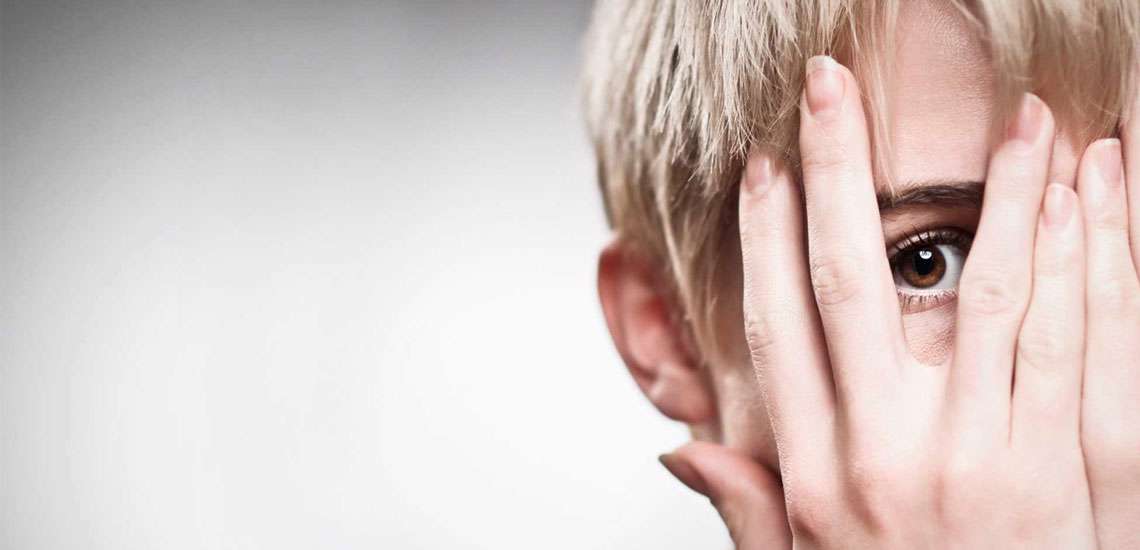 اعتماد به نفس، موافقت،انتقادپذیر، خاواده ایرانی، مهارت های زندگی