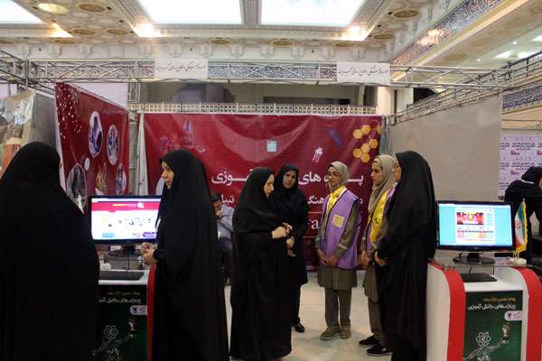 غرفه تبیان در نمایشگاه گیاهان دارویی