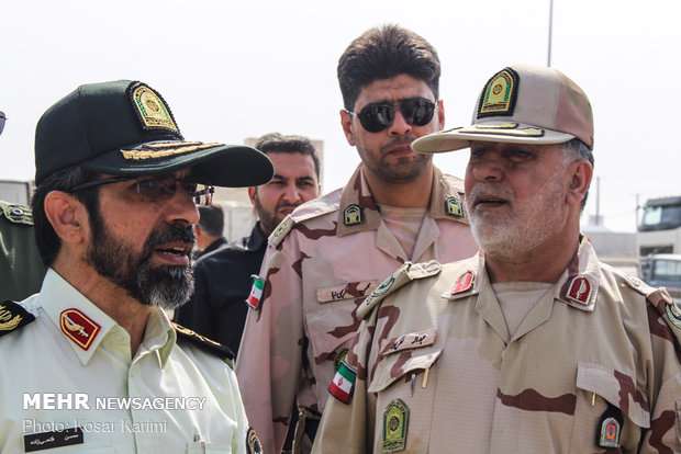 خروج یک میلیون و ۶۳۴ هزار نفر از مرزهای سه گانه خروج یک میلیون و ۶۳۴ هزار نفر از مرزهای سه گانه