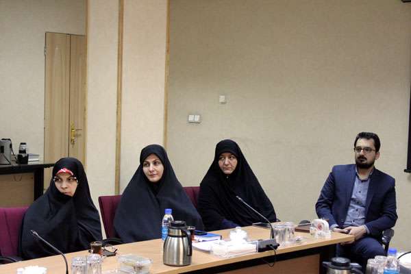 دیدار صمیمانه حجت الاسلام قمی با مدیران تبیان
