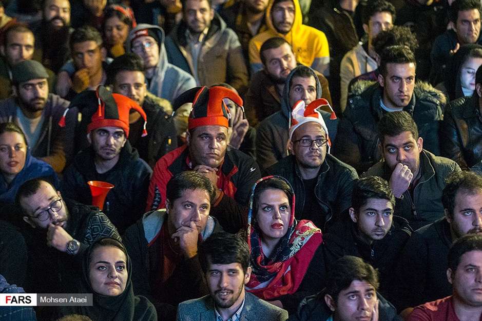 تماشای دیدار پرسپولیس و کاشیما در پارک لاله