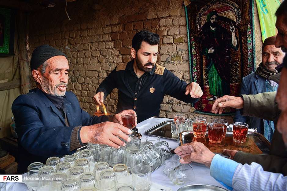 کاروان پیاده زائران مشهد مقدس